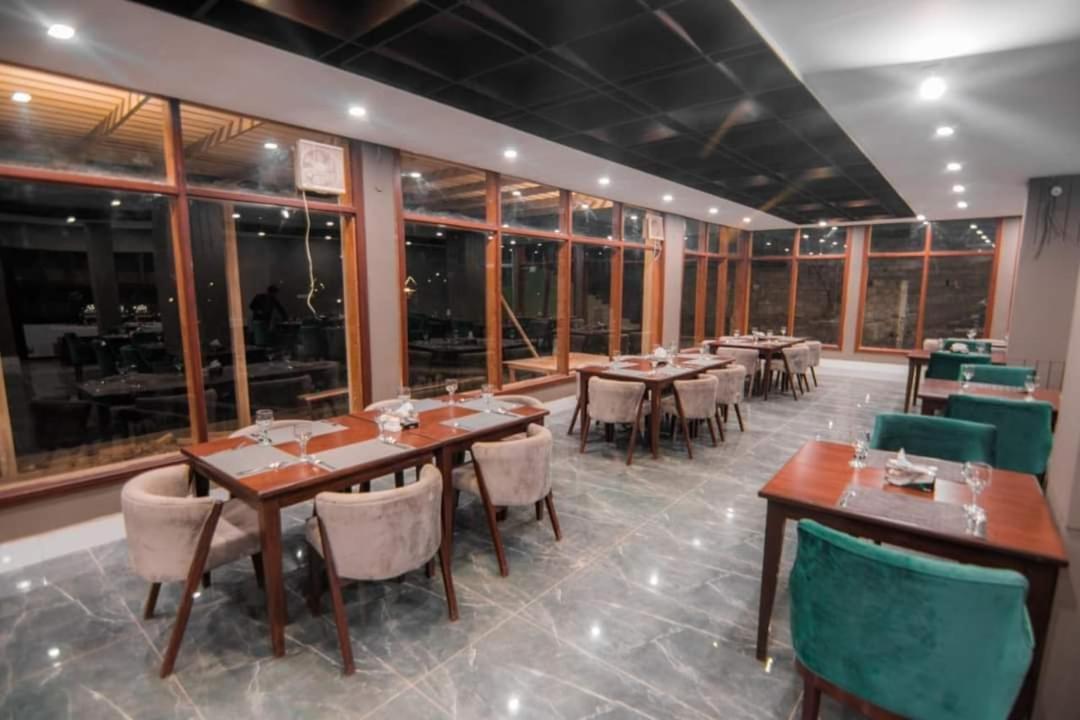 Tibet Hotel สการ์ดู ภายนอก รูปภาพ